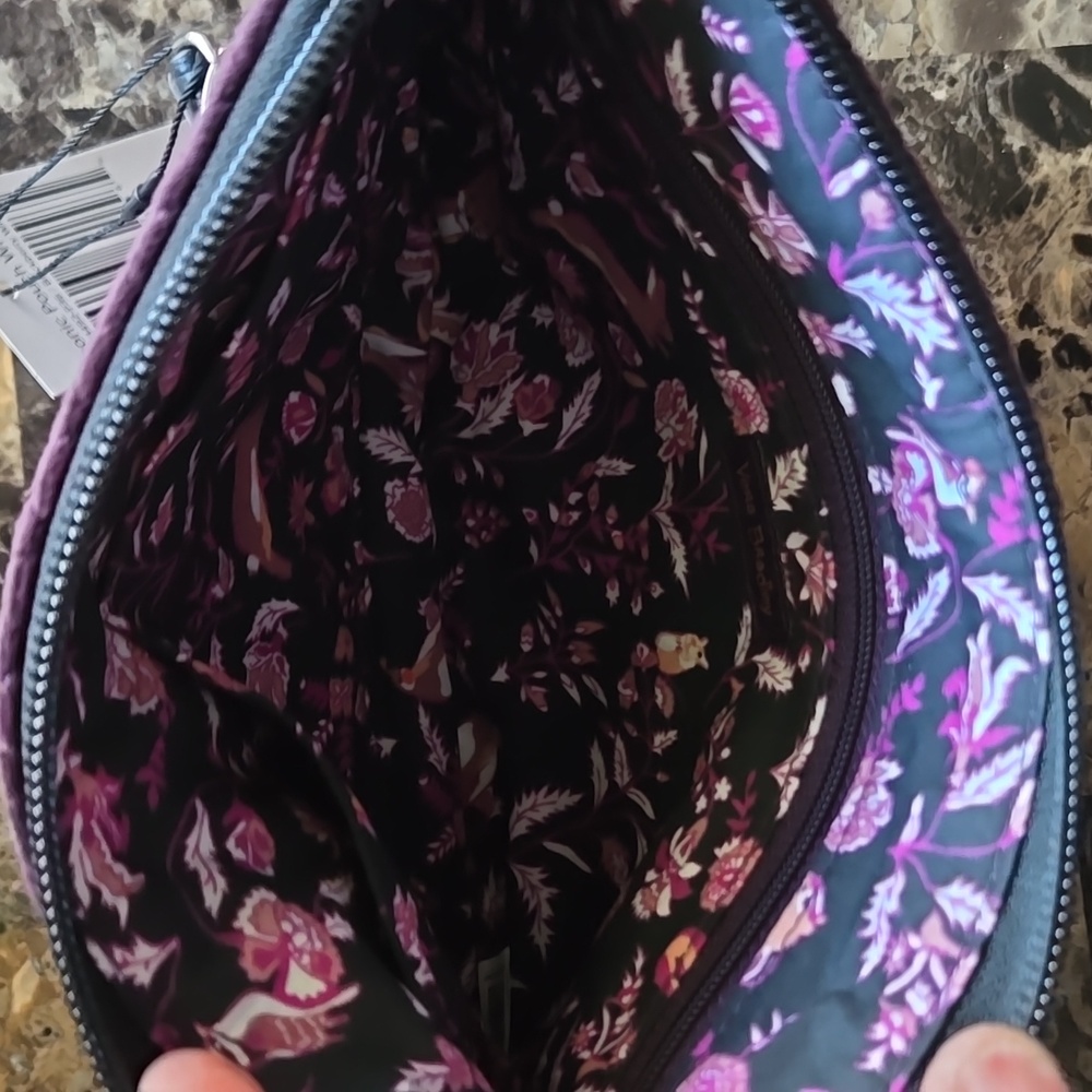 Vera Bradley Iconic Pouch Wristlet -Blackberry Wine - Picture 4 of 8